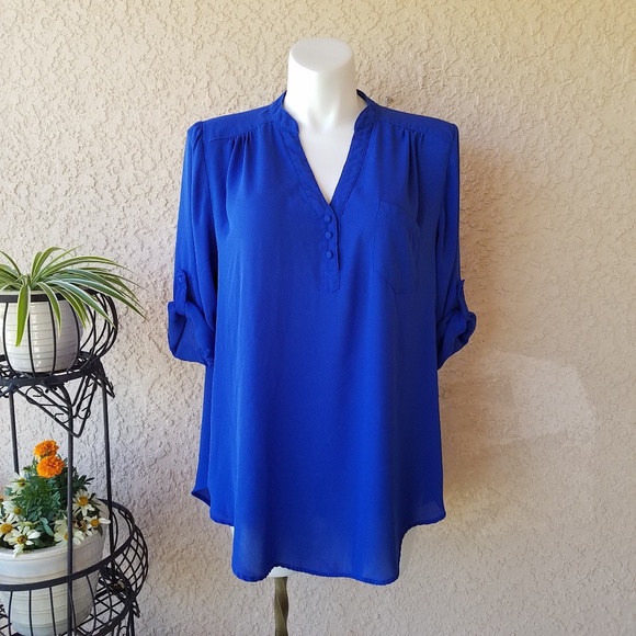 torrid Tops - Torrid  3/4 sleeve high low  semi sheer blouse